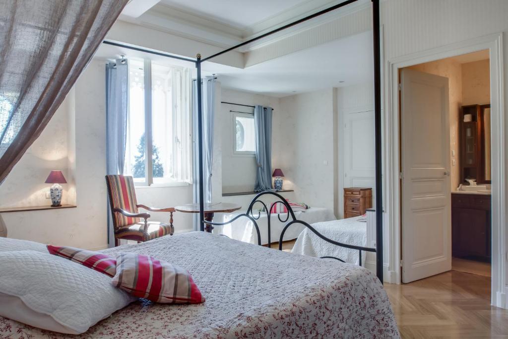 Chambres Au Chateau - Le Clos Des Tourelles Sennecey-le-Grand ห้อง รูปภาพ